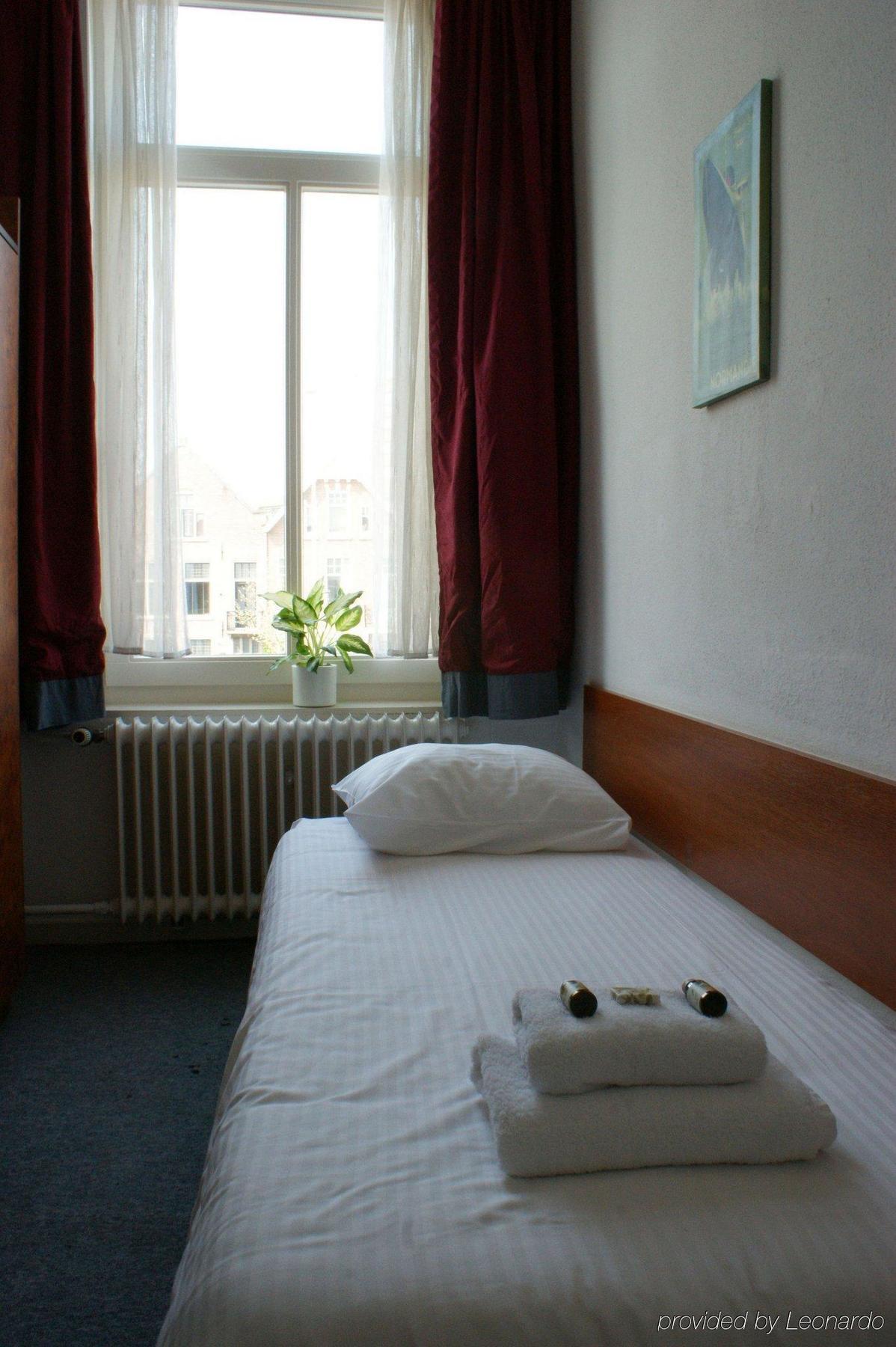 Hotel Benno Eindhoven Phòng bức ảnh