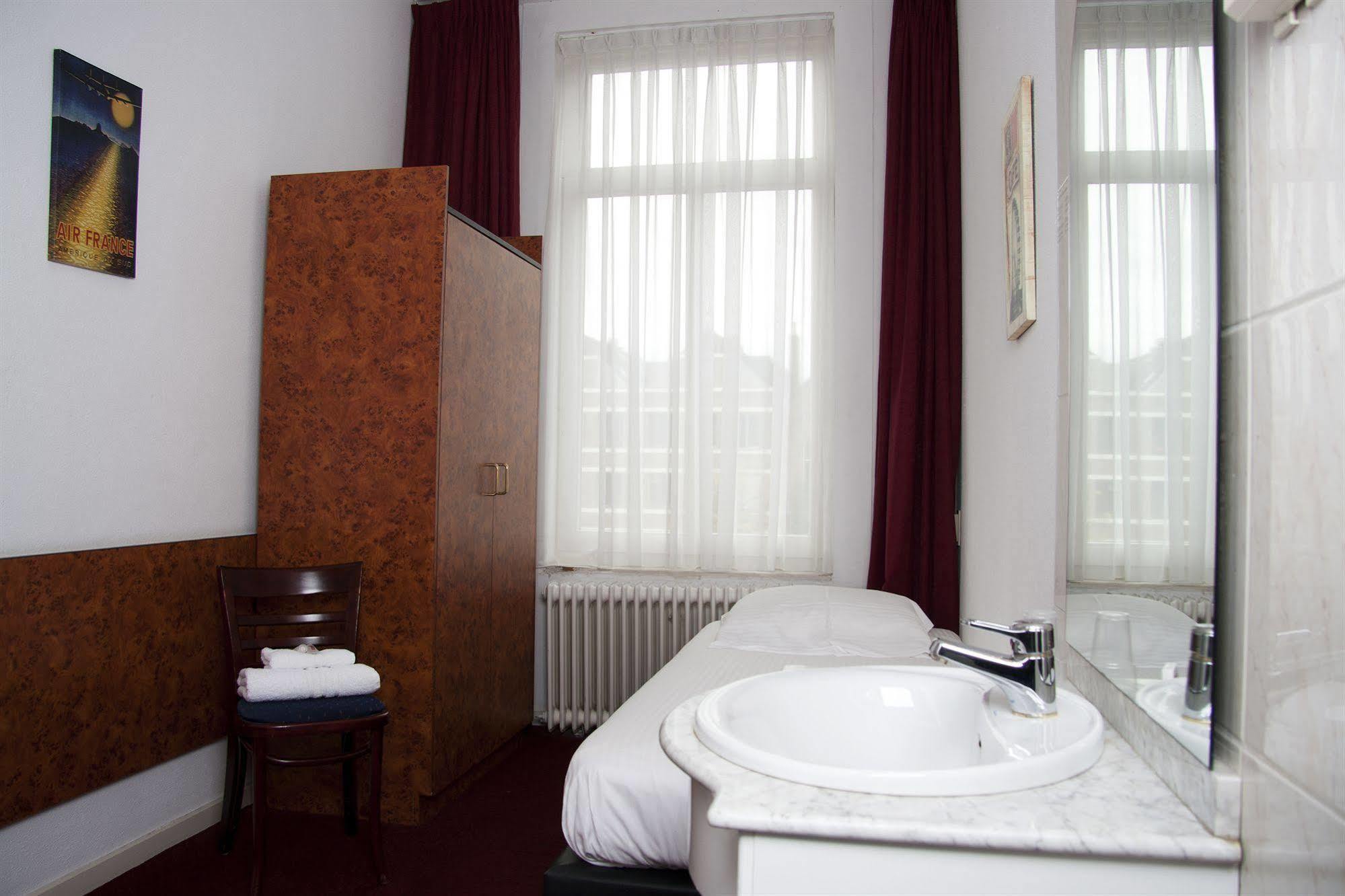 Hotel Benno Eindhoven Ngoại thất bức ảnh